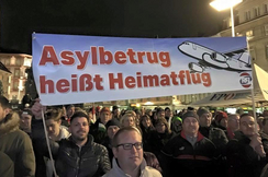 Patrioten bei der Kundgebung in Graz