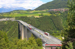Land Tirol muss über einen "Plafond der Transitfahrten" mit der EU verhandeln!
