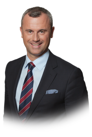 Portraitfoto von Norbert Hofer